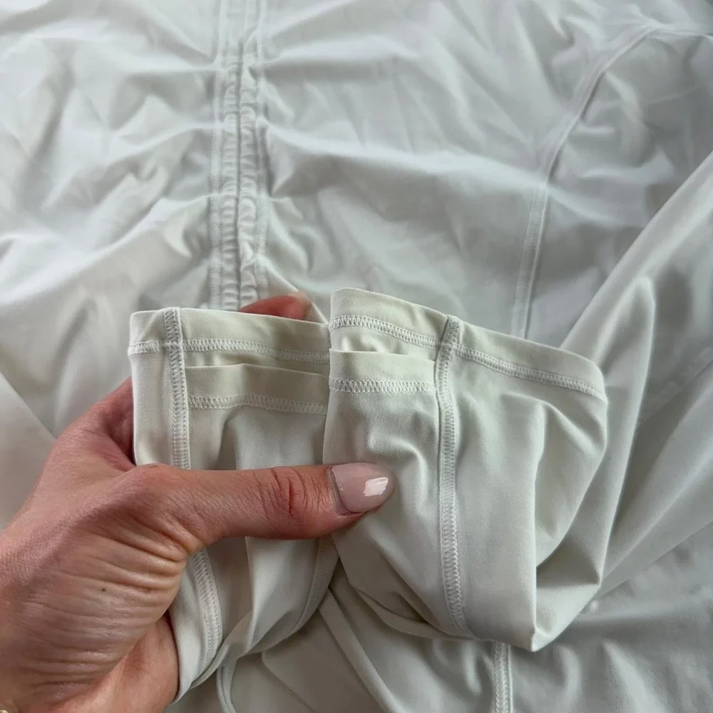 Lululemon On Pace Long Sleeve UV Protection Thumb Holes Womens XL (see caption) - Picture 7 of 8
